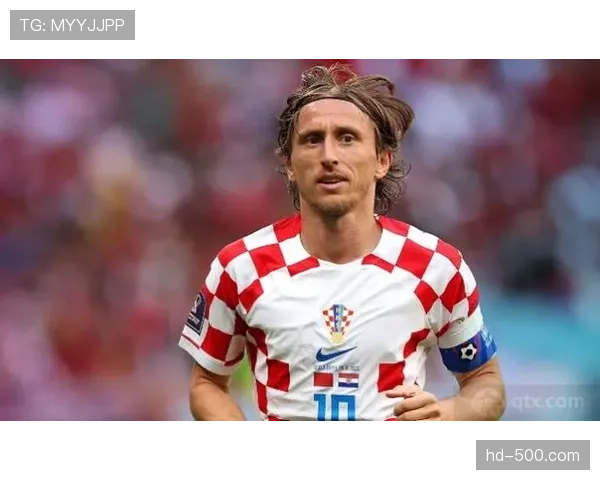 特写：38岁的莫德里奇在三月连续首发，赛后独自加练恢复