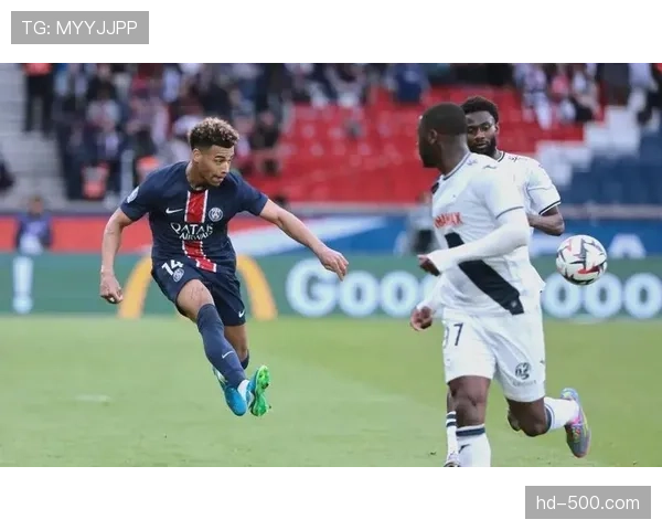 法甲第30轮：巴黎圣日耳曼4-1大胜马赛，继续领跑积分榜